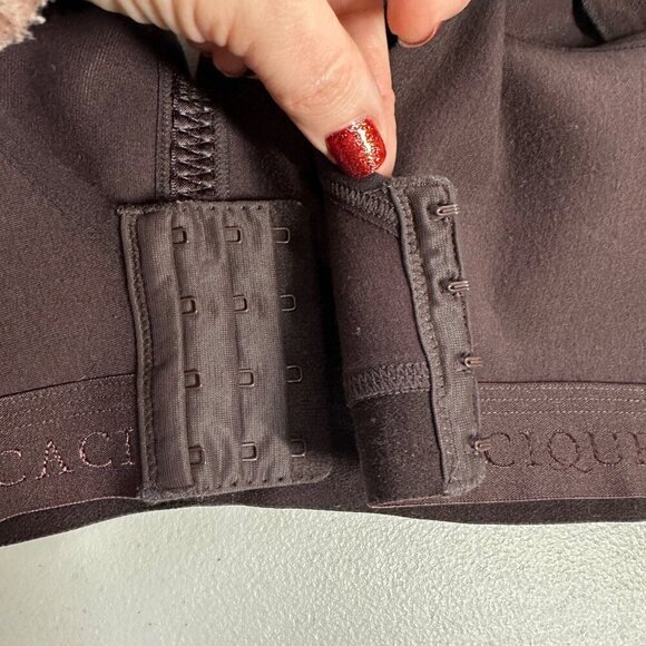 Cacique Womens Unlined Full Coverage Bra Size 44DD Wireless Adjustable Modest - Picture 4 of 8